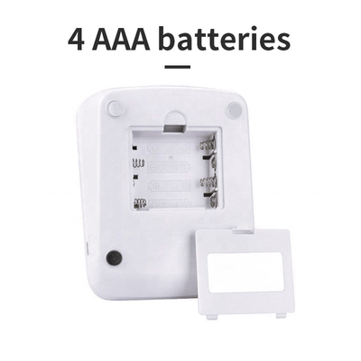 Lo sfigmomanometro bianco elettronico con 4 batterie AAA 2X99 mette il cuore Rate Detection