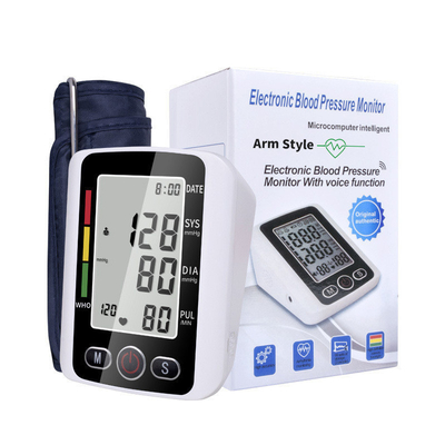 Lo sfigmomanometro bianco elettronico con 4 batterie AAA 2X99 mette il cuore Rate Detection